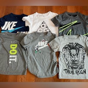Kids Nike  tshirts 5T